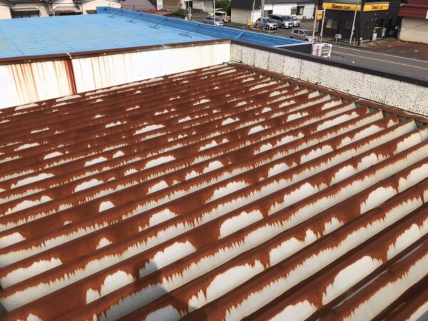 新潟市東区で折半屋根塗り替え工事を行いました！